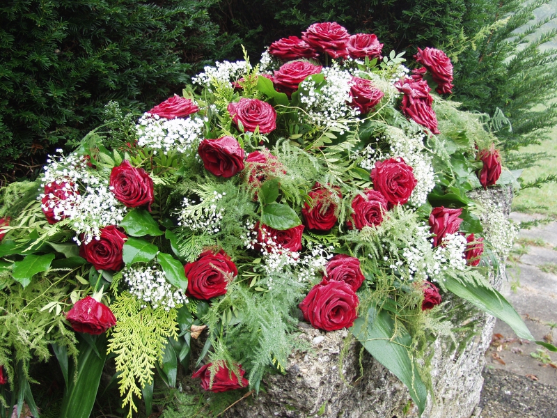 funeraire-ASCROS-min_roses-61203